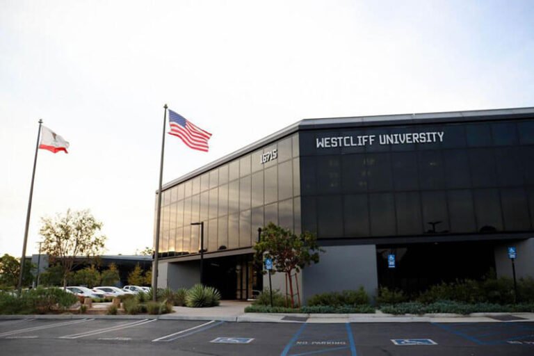 Westcliff University 2 768x512